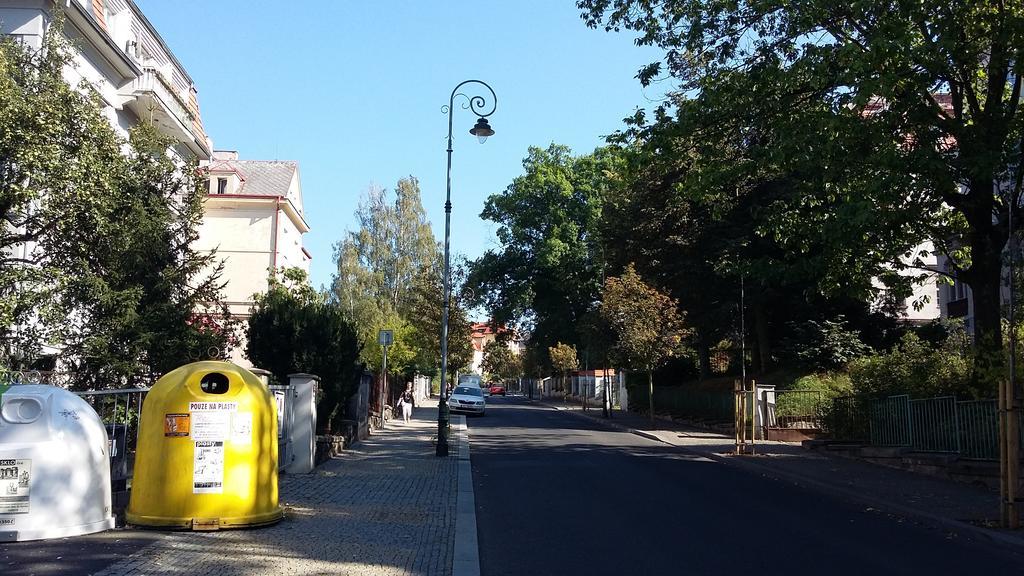 Apartment Krale Jiriho Karlovy Vary Bagian luar foto